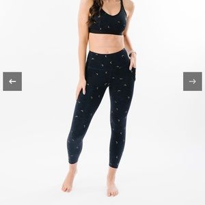 Navy Gold Moon Terrace Pocket Luxe 7/8 24”